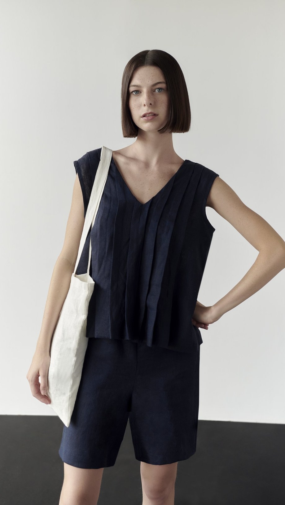 VELIA TOP
